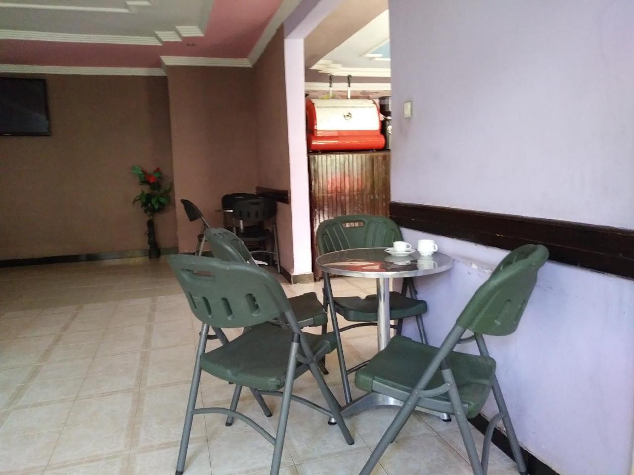 Caron Pension Bahir Dar Exteriér fotografie